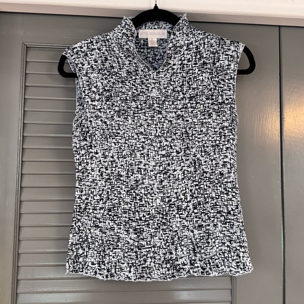 Vintage Petite Sophisticate Sleeveless Crinkle Crepe